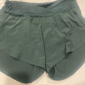 Outdoor voices short